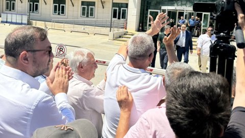 Gözaltına alınan Balçova Belediye Başkanı Onur Yiğit hakkında karar