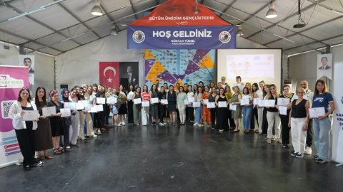 Kartal Belediyesi’nden kreş öğretmenlerine kapsamlı mesleki eğitim