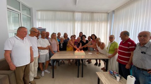 Mersin Büyükşehir Belediyesi'nden Emekliler Günü'nde anlamlı buluşma