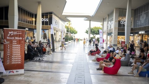 Mersin Büyükşehir Belediyesi Kent Orkestrası'ndan Klasik Müzik Dinletileri