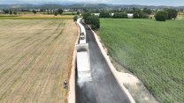 Bursa Büyükşehir Belediyesi Gökçeköy'de yolları yeniliyor