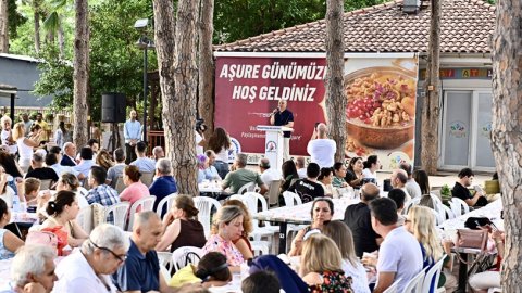 Muratpaşa Belediyesi'nden Engelsiz Kafe’de aşure etkinliği