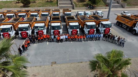 Mersin Büyükşehir Belediyesi araç filosuna 746 araç daha katacak