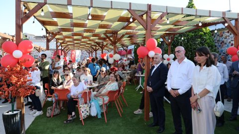 İzmit Belediyesi'nin Yahya Kaptan Kütüphanesi'nin açılışından kareler