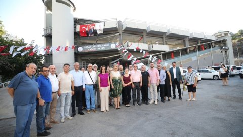 Karşıyaka Belediyesi'nden Reşat Leblebicioğlu’na vefa