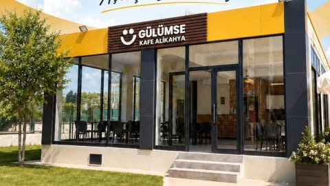 İzmit Belediyesi Alikahya’da Gülümse Kafe'yi hizmete açıyor