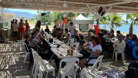 Narlıdere Belediyesi özel gereksinimli bireyleri denizle buluşturdu
