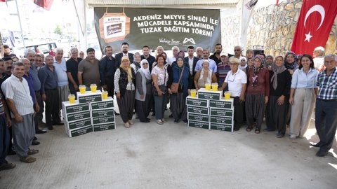Mersin Büyükşehir Belediyesi'nden üreticiye biyolojik mücadele desteği