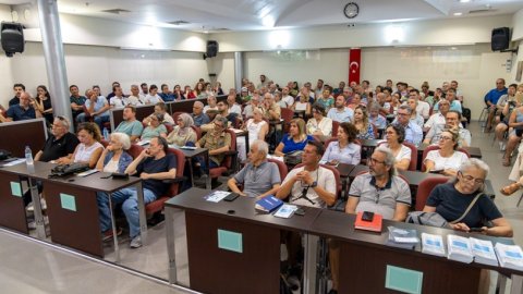 Karşıyaka Belediyesi'nden kentsel dönüşüm zirvesi