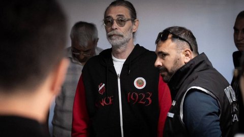 Etimesgut Belediyesi'ne operasyon: Erdal Beşikçioğlu dahil 52 kişi gözaltına alındı