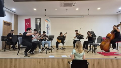 Konyaaltı Belediyesi Müzik Akademisi geleceğe hazırlıyor