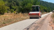 Bursa Büyükşehir Belediyesi'nden Keles'te yol yenileme ve genişletme çalışması