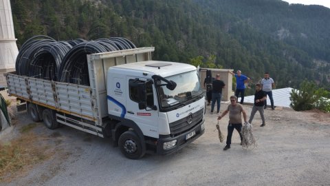 Antalya Büyükşehir'den Asmaca Yaylası’na 1700 metre içme suyu borusu desteği