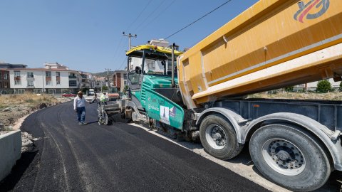 İzmir Büyükşehir Belediyesi'nden Bergama’da yol çalışması 