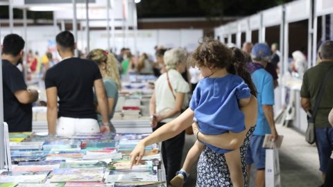 8. Edremit Kitap Fuarı, 7 günlük kültür ve sanat yolculuğunun ardından sona erdi