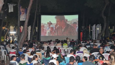Konyaaltı Belediyesi HayatPark’ta sinema keyfi yaşattı