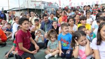 Bayraklı Belediyesi’nin mahalle şenlikleri Gümüşpala’da devam edecek
