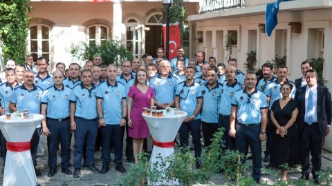 Nilüfer Çınarlı Mutlu personelinin Zabıta Haftasını kutladı