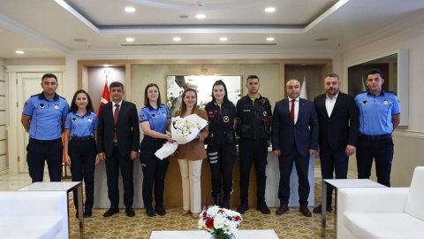 Antalya Büyükşehir Belediyesi Başkan Vekili Büşra Özdemir zabıta teşkilatı ile buluştu