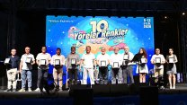 Muratpaşa Belediyesi'nin Yöreler Renkler Festivali’nde Güneydoğu Anadolu Gecesi