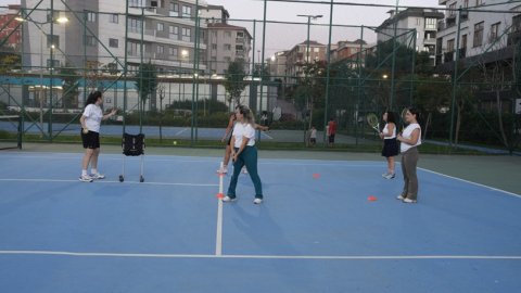 Kartal Belediyesi’nin tenis eğitimleri tüm hızıyla devam ediyor
