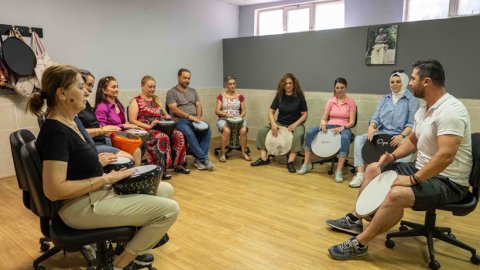 Bornova Belediyesi'nin Kış Hobi Kursları başlıyor