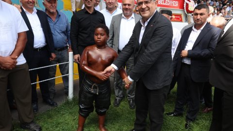23. Taşköprü Hasat Sonu Festivali İshakçılar Yağlı Pehlivan Güreşleri'nde final gününden kareler