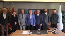 Cem Vakfı'ndan Tahir Büyükakın’a teşekkür ziyareti