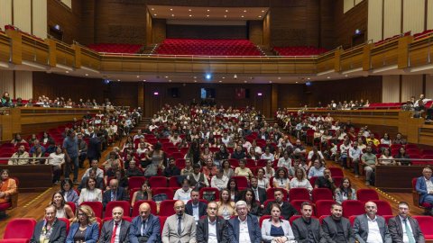 İzmir Büyükşehir Belediyesi 2025 yılı GRI sürdürülebilirlik raporu yayımlandı
