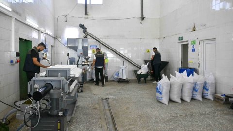 Ankara Büyükşehir Belediyesi'nden Şereflikoçhisar'a aspir yağı tesisi