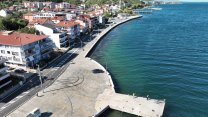 Kocaeli Büyükşehir'den Gölcük sahiline 460 metrelik dalga kırıcı set
