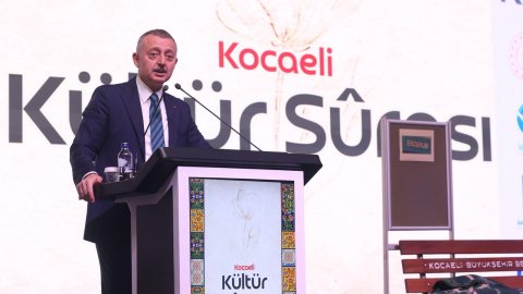 Tahir Büyükakın, Kültür Şûrası’nda konuştu: Şehrin hikayesini hep birlikte yazacağız
