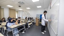 Mersin Büyükşehir Belediyesi'nin ücretsiz İngilizce kurslarına yoğun ilgi