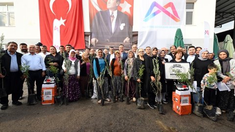 Mersin Büyükşehir Belediyesi'nden Erdemli ve Silifke'de 865 üreticiye destek